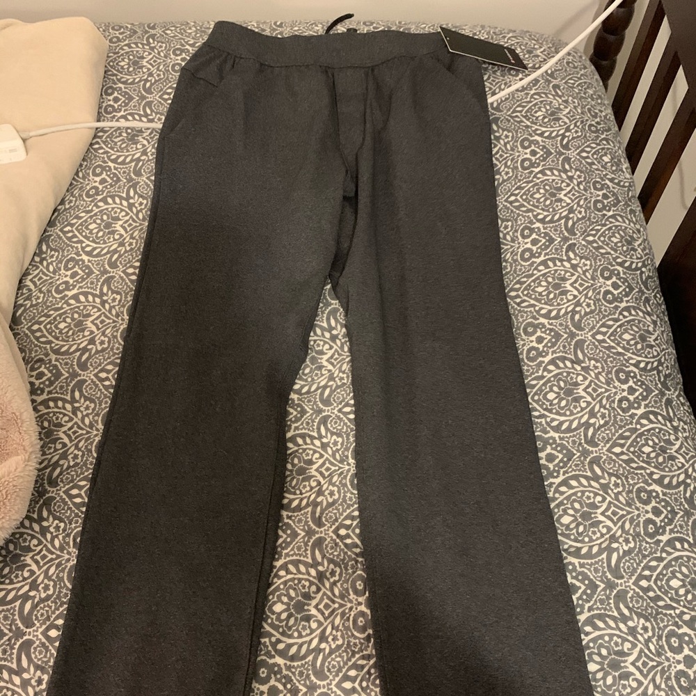 Lulu men’s discipline pant size medium